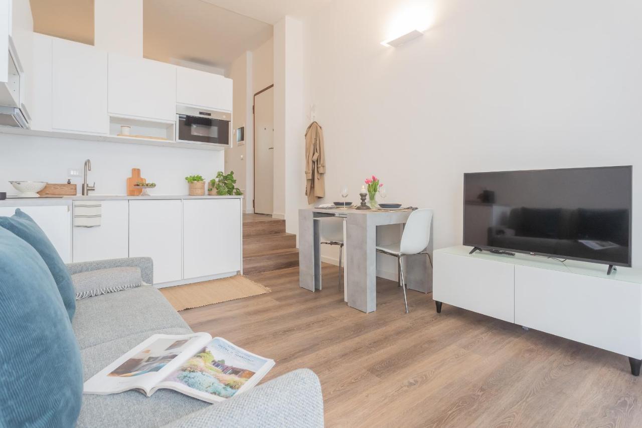 A Step From The Dome Apartment By Rent All Côme Extérieur photo