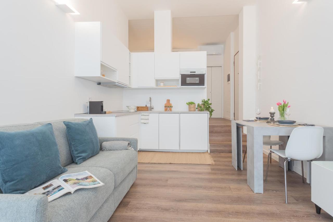A Step From The Dome Apartment By Rent All Côme Extérieur photo